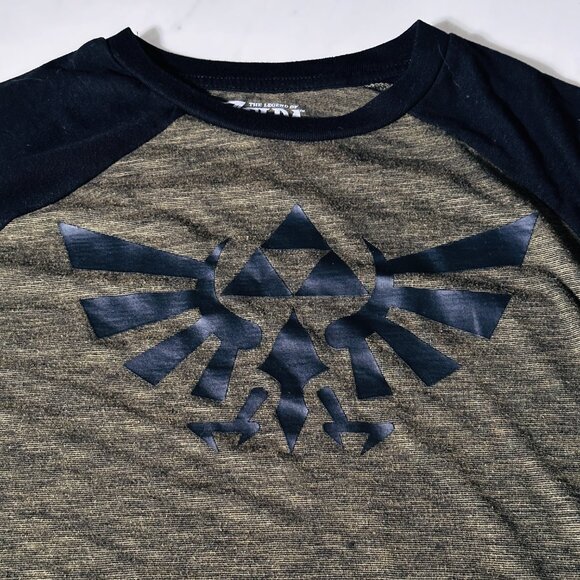 The Legend of Zelda - Triforce Long Sleeve T-Shirt - Size Medium - Nintendo - Picture 2 of 7